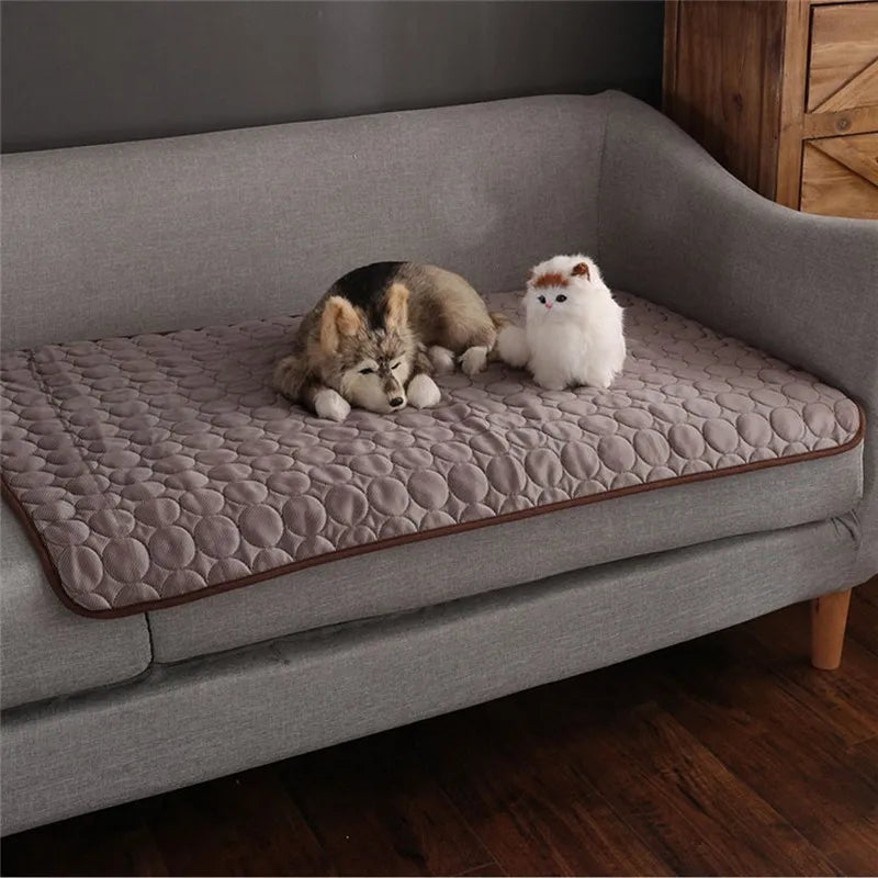 Dog Cooling Mat Breathable Summer Pad for Dogs & Cats