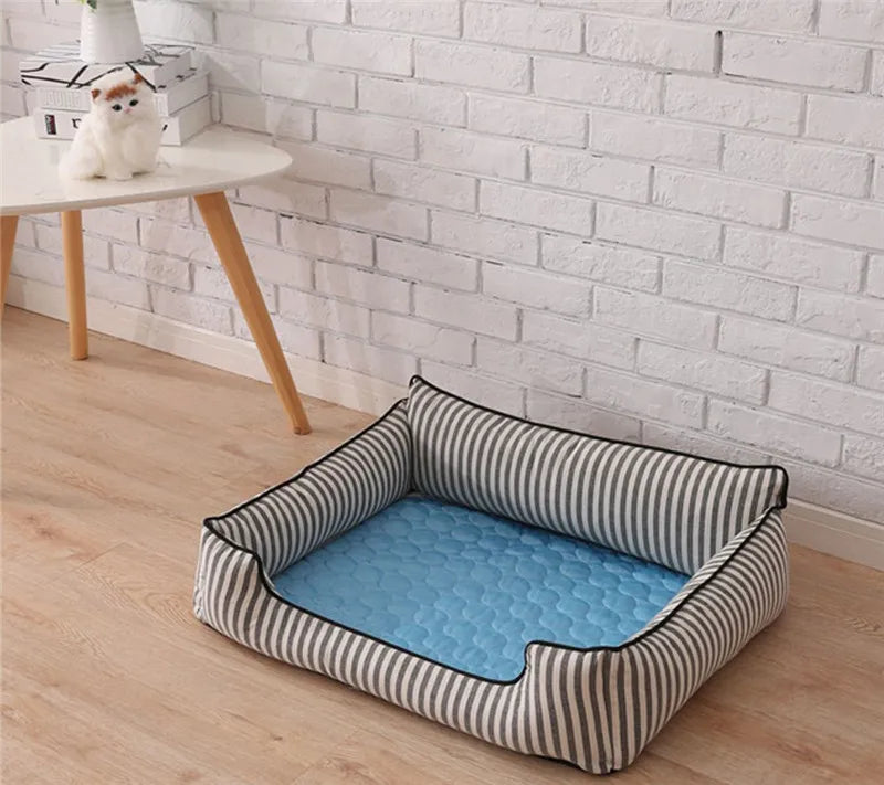 Dog Cooling Mat Breathable Summer Pad for Dogs & Cats
